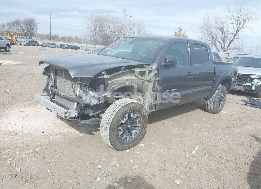 Photo 2 of 2021 Toyota Tacoma TRD OFF-ROAD (VIN 5TFCZ5AN8MX264557)