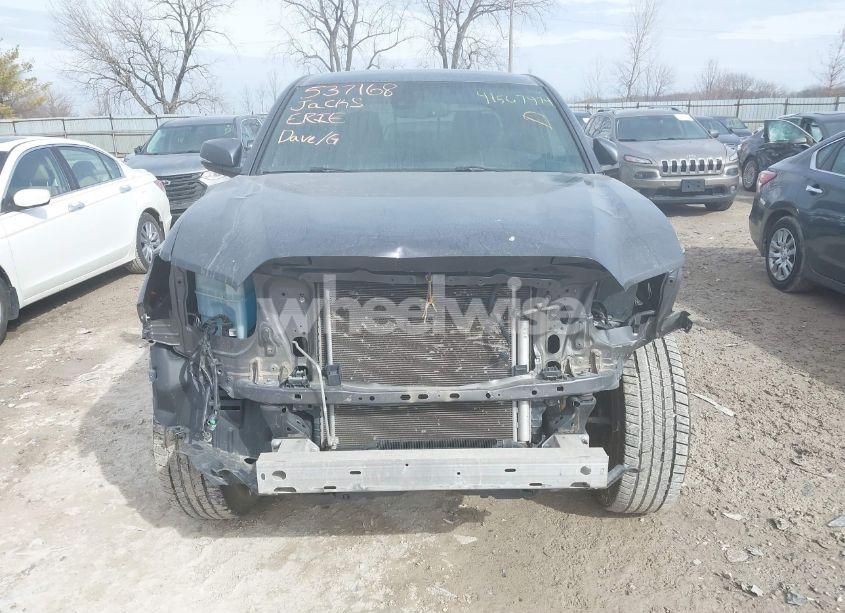 Photo 6 of 2021 Toyota Tacoma TRD OFF-ROAD (VIN 5TFCZ5AN8MX264557)