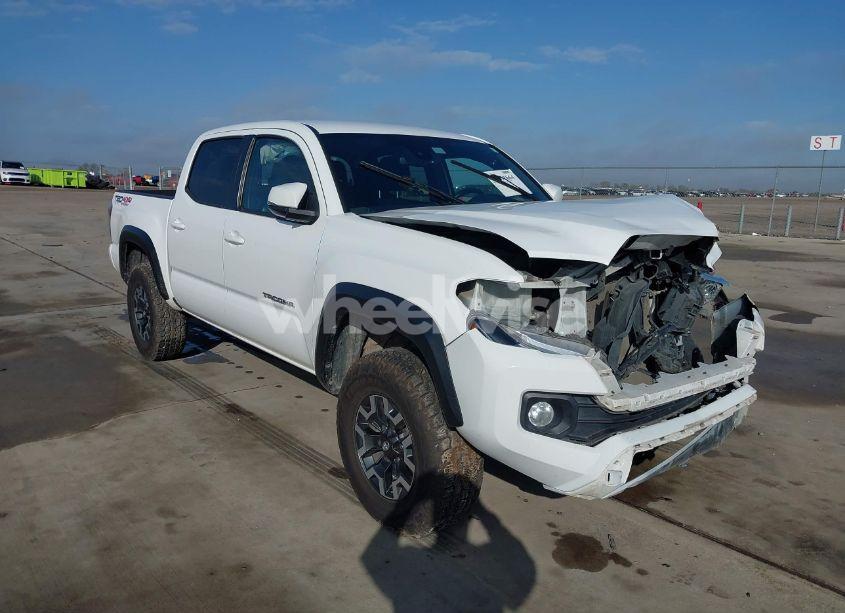 2021 Toyota Tacoma TRD OFF-ROAD (VIN 5TFCZ5AN8MX269046) main photo
