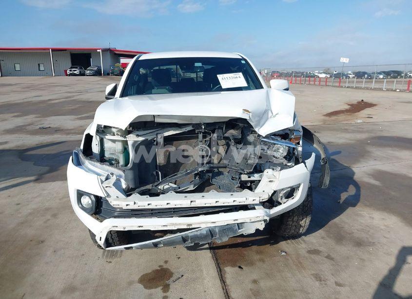 Photo 12 of 2021 Toyota Tacoma TRD OFF-ROAD (VIN 5TFCZ5AN8MX269046)