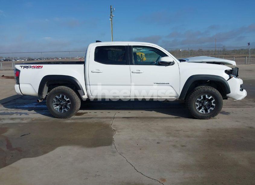 Photo 13 of 2021 Toyota Tacoma TRD OFF-ROAD (VIN 5TFCZ5AN8MX269046)