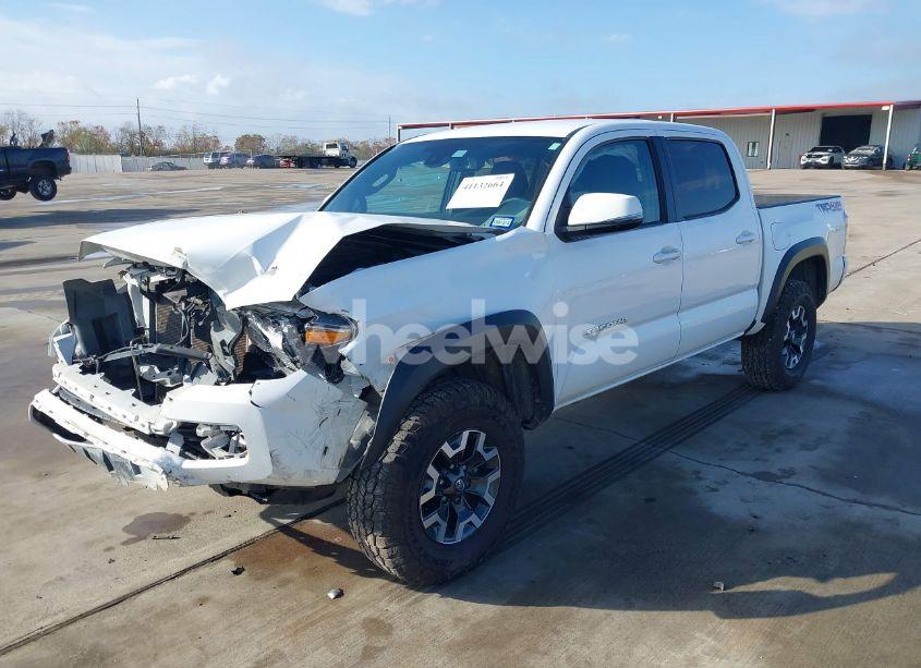 Photo 2 of 2021 Toyota Tacoma TRD OFF-ROAD (VIN 5TFCZ5AN8MX269046)