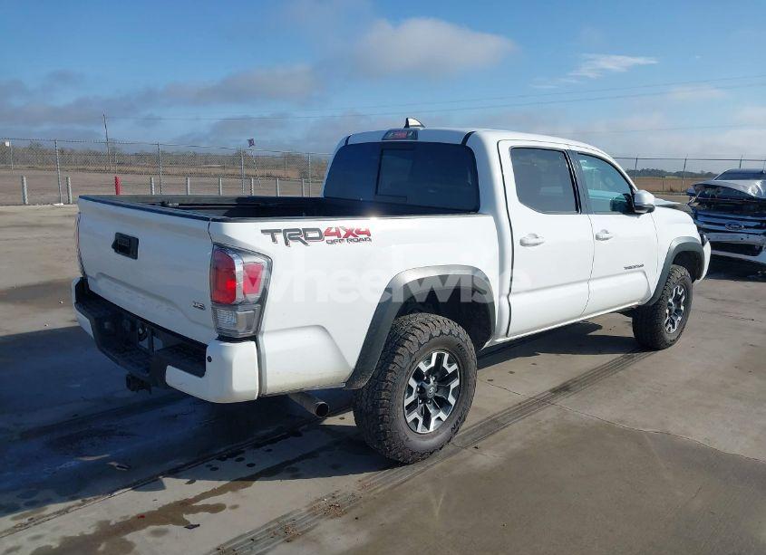Photo 4 of 2021 Toyota Tacoma TRD OFF-ROAD (VIN 5TFCZ5AN8MX269046)