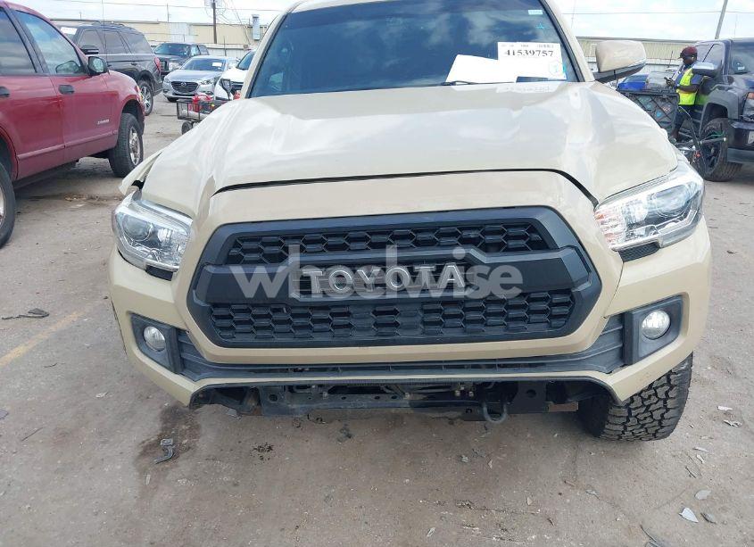 Photo 12 of 2017 Toyota Tacoma TRD OFF ROAD (VIN 5TFCZ5AN9HX072294)