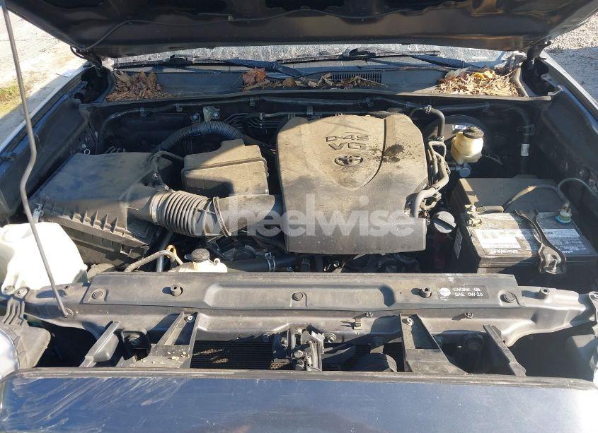 Photo 10 of 2017 Toyota Tacoma TRD SPORT (VIN 5TFCZ5AN9HX081402)