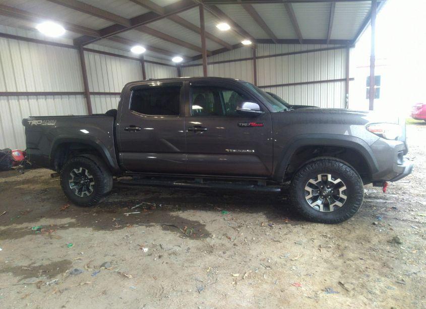 Photo 14 of 2017 Toyota Tacoma TRD OFF ROAD (VIN 5TFCZ5AN9HX082226)