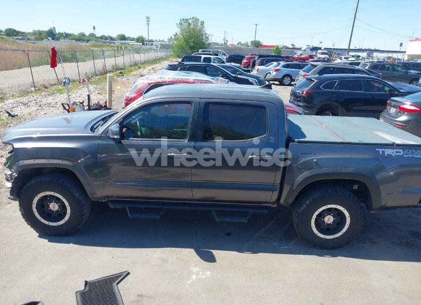 Photo 15 of 2017 Toyota Tacoma TRD OFF ROAD (VIN 5TFCZ5AN9HX087250)