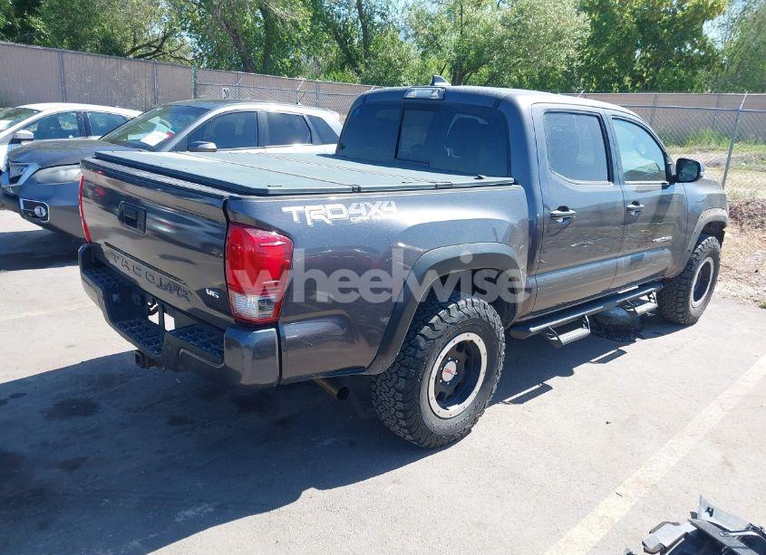 Photo 4 of 2017 Toyota Tacoma TRD OFF ROAD (VIN 5TFCZ5AN9HX087250)