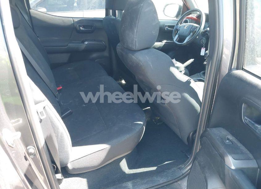 Photo 8 of 2017 Toyota Tacoma TRD OFF ROAD (VIN 5TFCZ5AN9HX087250)