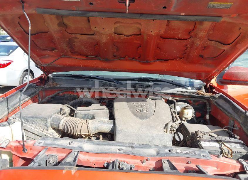 Photo 10 of 2017 Toyota Tacoma SR5 V6 (VIN 5TFCZ5AN9HX109344)