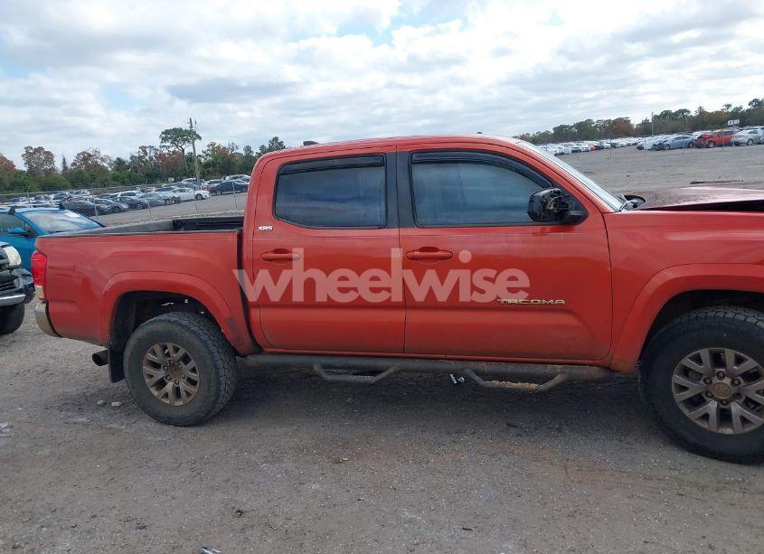 Photo 13 of 2017 Toyota Tacoma SR5 V6 (VIN 5TFCZ5AN9HX109344)