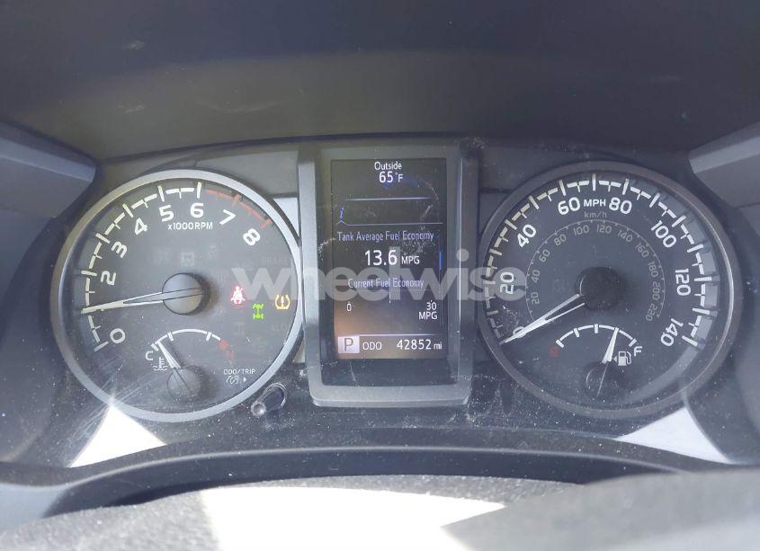 Photo 7 of 2018 Toyota Tacoma TRD SPORT (VIN 5TFCZ5AN9JX123749)