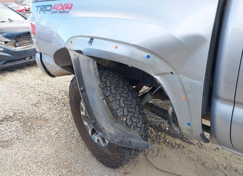 Photo 6 of 2020 Toyota Tacoma TRD OFF-ROAD (VIN 5TFCZ5AN9LX212885)