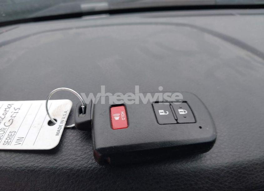 Photo 11 of 2021 Toyota Tacoma TRD OFF-ROAD (VIN 5TFCZ5AN9MX258511)