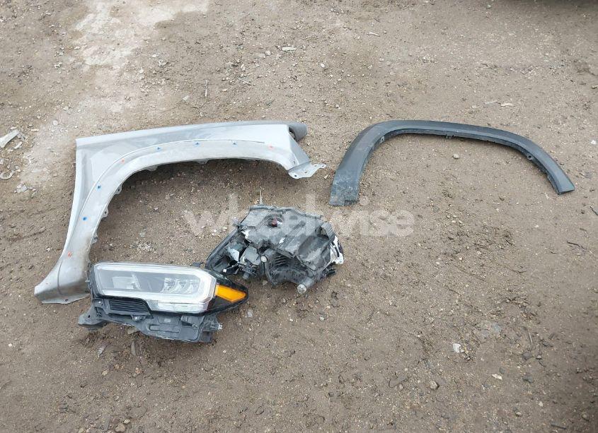 Photo 12 of 2021 Toyota Tacoma TRD OFF-ROAD (VIN 5TFCZ5AN9MX258511)