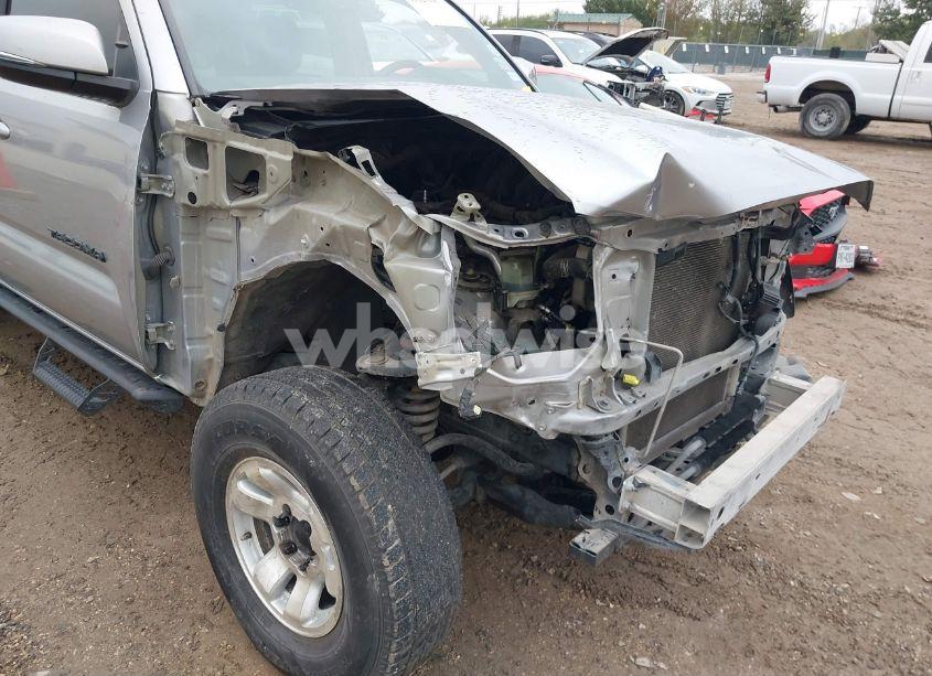 Photo 6 of 2021 Toyota Tacoma TRD OFF-ROAD (VIN 5TFCZ5AN9MX258511)