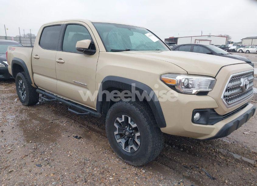 2016 Toyota Tacoma TRD OFF ROAD (VIN 5TFCZ5ANXGX012426) main photo