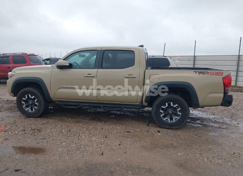 Photo 14 of 2016 Toyota Tacoma TRD OFF ROAD (VIN 5TFCZ5ANXGX012426)