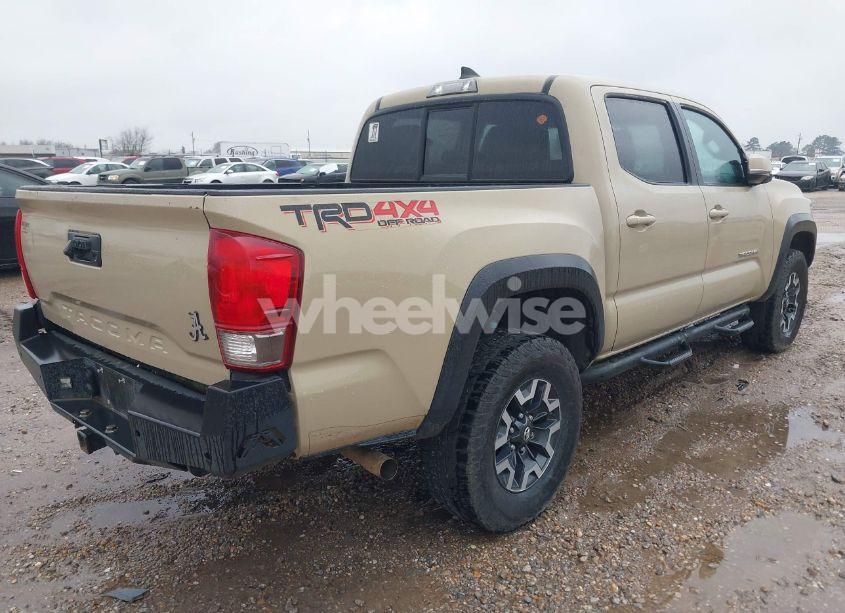 Photo 4 of 2016 Toyota Tacoma TRD OFF ROAD (VIN 5TFCZ5ANXGX012426)