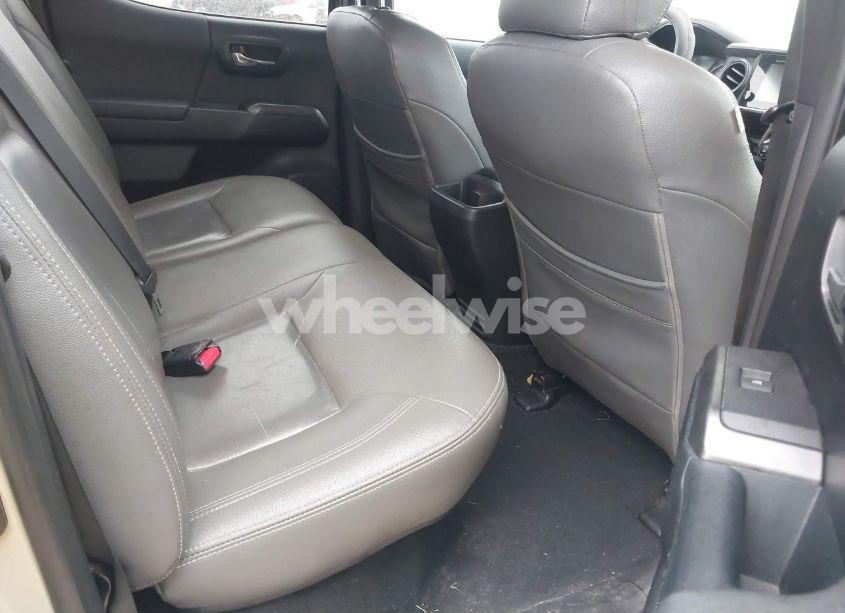 Photo 8 of 2016 Toyota Tacoma TRD OFF ROAD (VIN 5TFCZ5ANXGX012426)