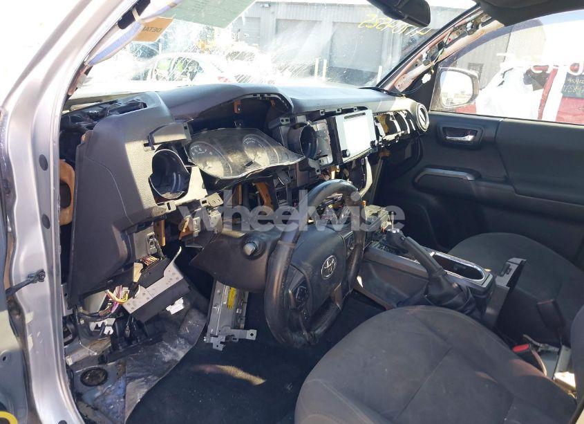 Photo 19 of 2016 Toyota Tacoma TRD OFF ROAD (VIN 5TFCZ5ANXGX017531)