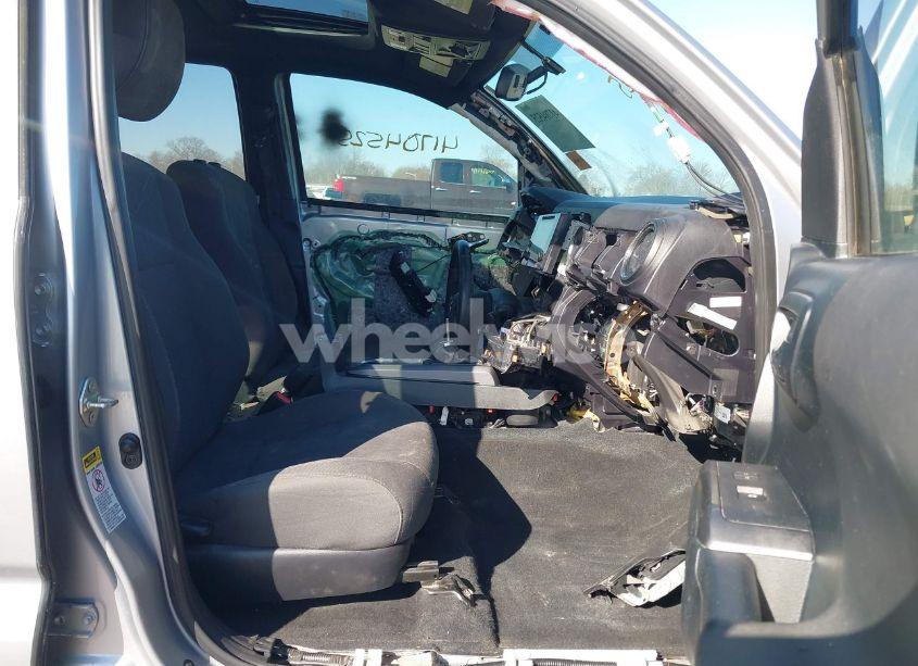Photo 5 of 2016 Toyota Tacoma TRD OFF ROAD (VIN 5TFCZ5ANXGX017531)