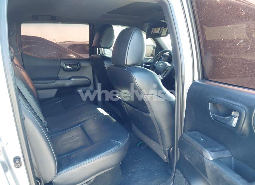 Photo 8 of 2017 Toyota Tacoma TRD SPORT (VIN 5TFCZ5ANXHX078377)