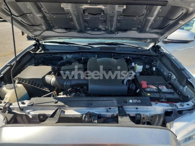 Photo 12 of 2019 TOYOTA TACOMA DOUBLE CAB (VIN 5TFCZ5ANXJX123498)