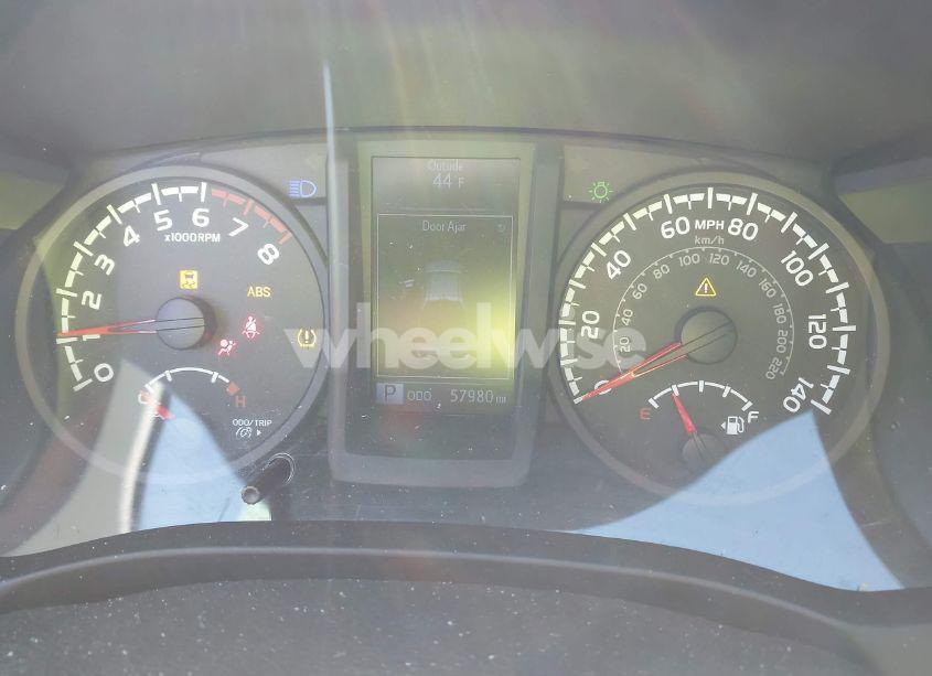 Photo 7 of 2018 Toyota Tacoma SR V6 (VIN 5TFCZ5ANXJX124991)