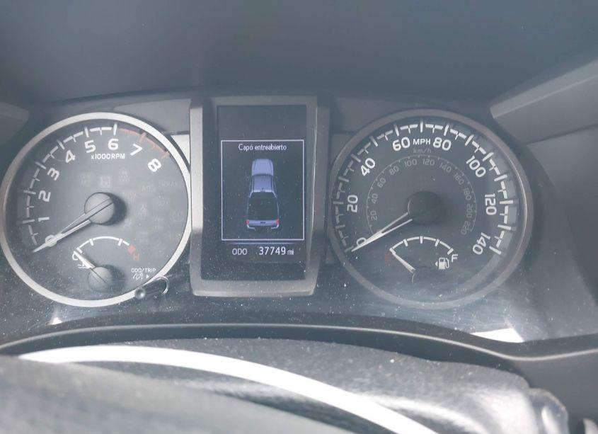 Photo 7 of 2018 Toyota Tacoma TRD OFF ROAD (VIN 5TFCZ5ANXJX131598)