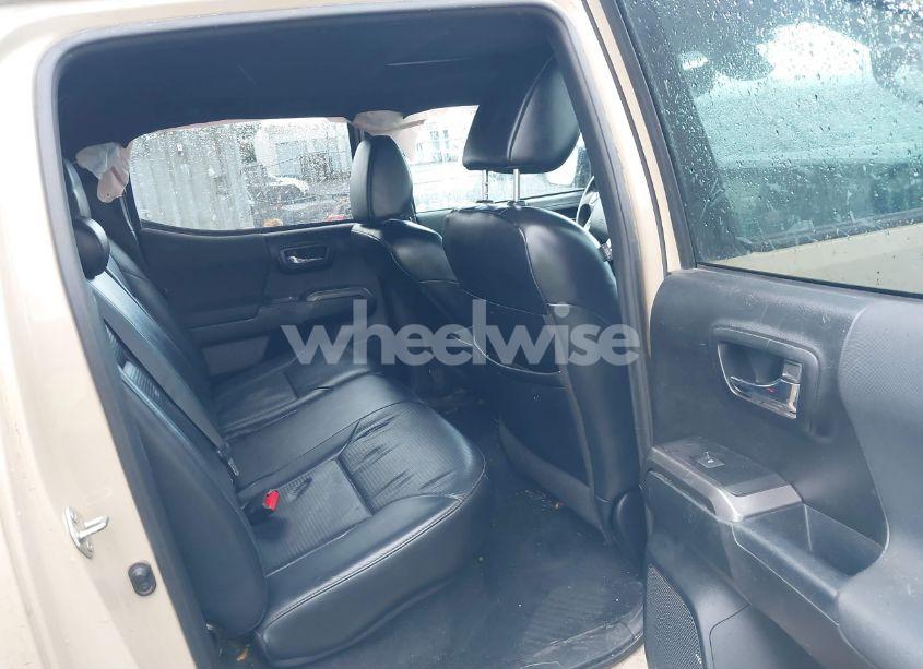 Photo 8 of 2018 Toyota Tacoma TRD OFF ROAD (VIN 5TFCZ5ANXJX134968)