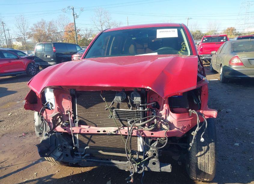 Photo 13 of 2018 Toyota Tacoma SR V6 (VIN 5TFCZ5ANXJX139300)