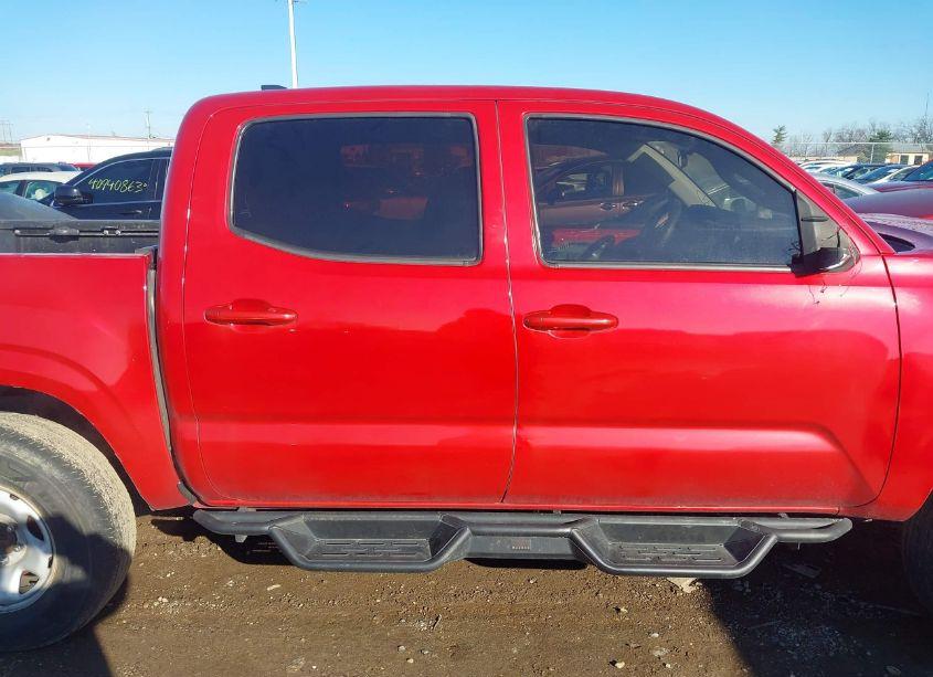 Photo 14 of 2018 Toyota Tacoma SR V6 (VIN 5TFCZ5ANXJX139300)