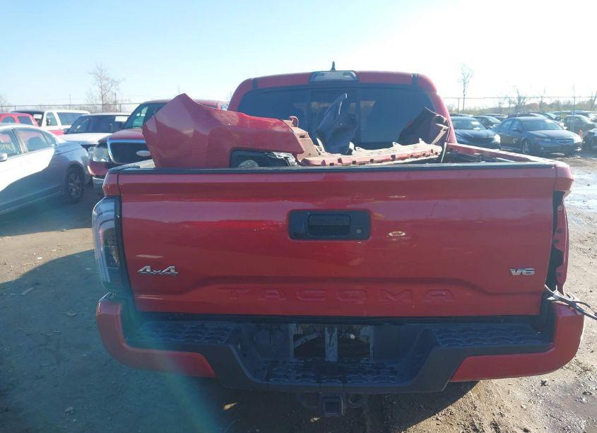 Photo 17 of 2018 Toyota Tacoma SR V6 (VIN 5TFCZ5ANXJX139300)