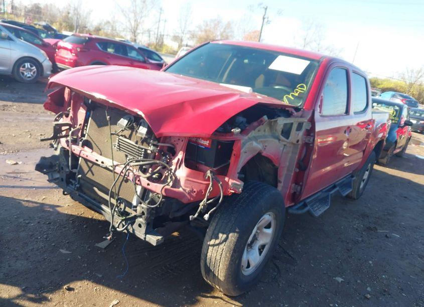 Photo 2 of 2018 Toyota Tacoma SR V6 (VIN 5TFCZ5ANXJX139300)