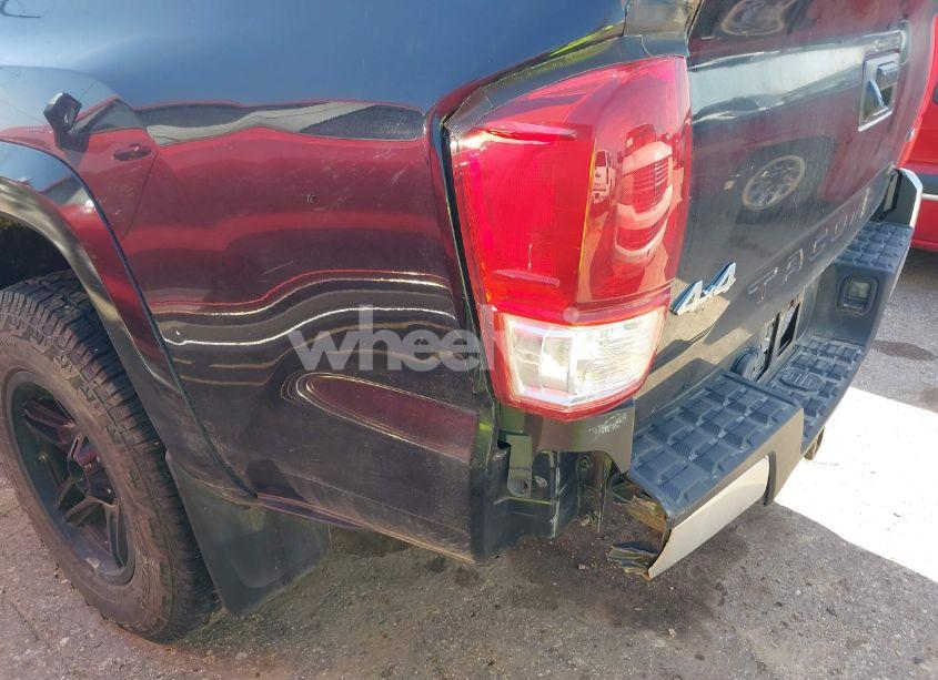 Photo 18 of 2019 Toyota Tacoma SR5 V6 (VIN 5TFCZ5ANXKX166417)