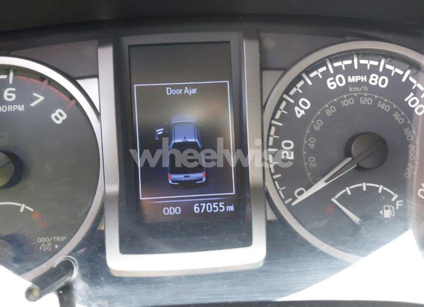 Photo 7 of 2019 Toyota Tacoma SR5 V6 (VIN 5TFCZ5ANXKX166417)