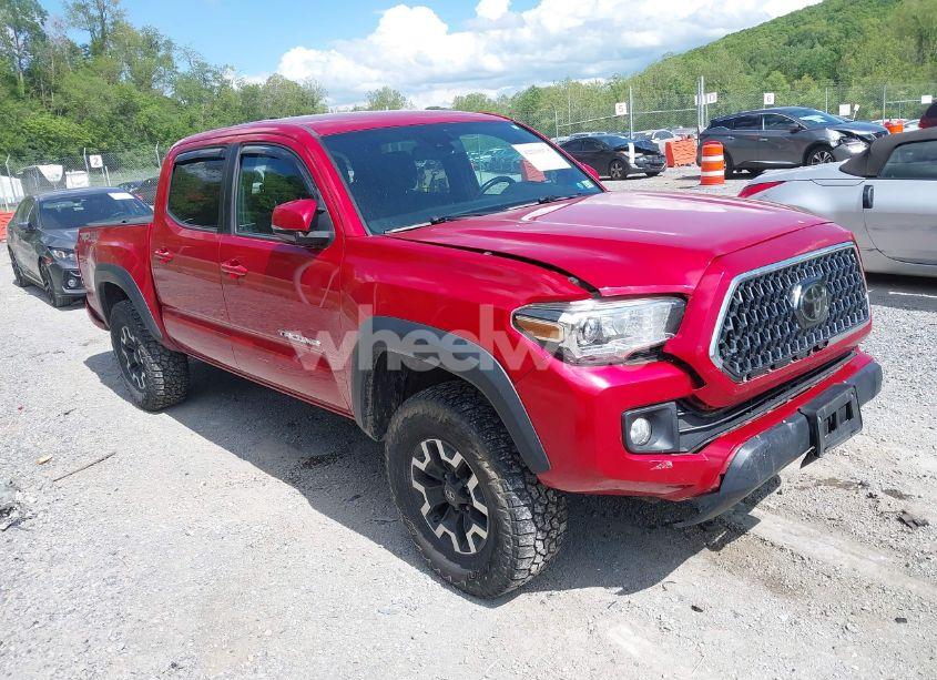 2019 Toyota Tacoma TRD OFF ROAD (VIN 5TFCZ5ANXKX190152) main photo