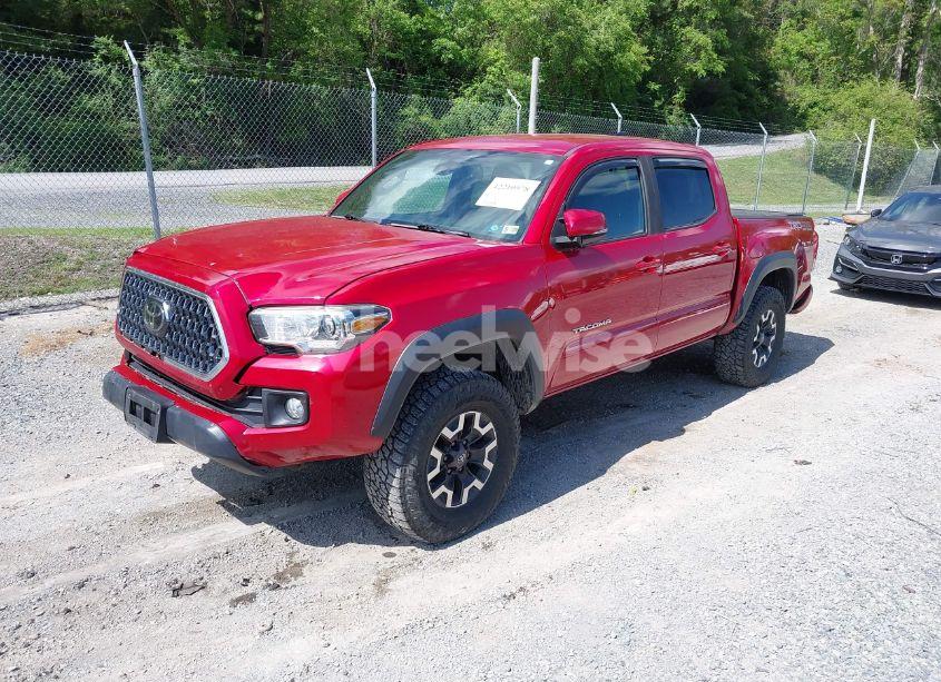 Photo 2 of 2019 Toyota Tacoma TRD OFF ROAD (VIN 5TFCZ5ANXKX190152)
