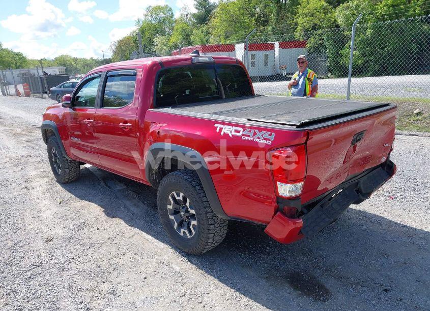 Photo 3 of 2019 Toyota Tacoma TRD OFF ROAD (VIN 5TFCZ5ANXKX190152)