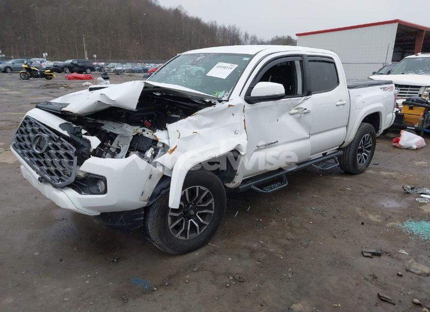 Photo 2 of 2020 Toyota Tacoma (VIN 5TFCZ5ANXLX222339)