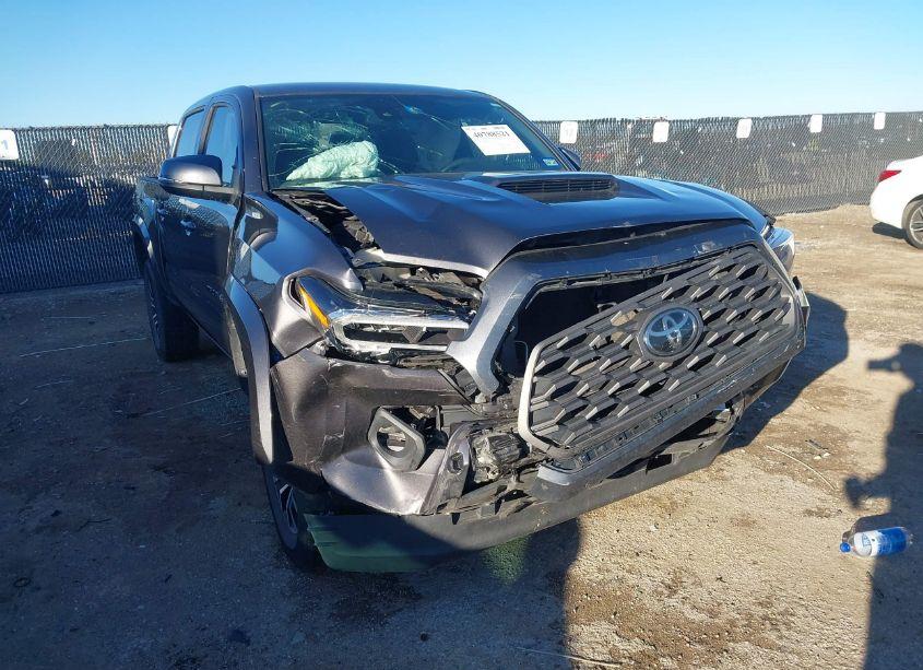 2021 Toyota Tacoma TRD SPORT (VIN 5TFCZ5ANXMX250336) main photo