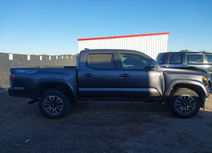 Photo 13 of 2021 Toyota Tacoma TRD SPORT (VIN 5TFCZ5ANXMX250336)