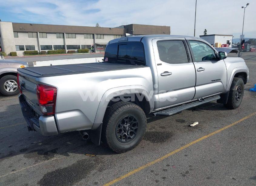 Photo 4 of 2021 Toyota Tacoma SR5 V6 (VIN 5TFCZ5ANXMX281019)