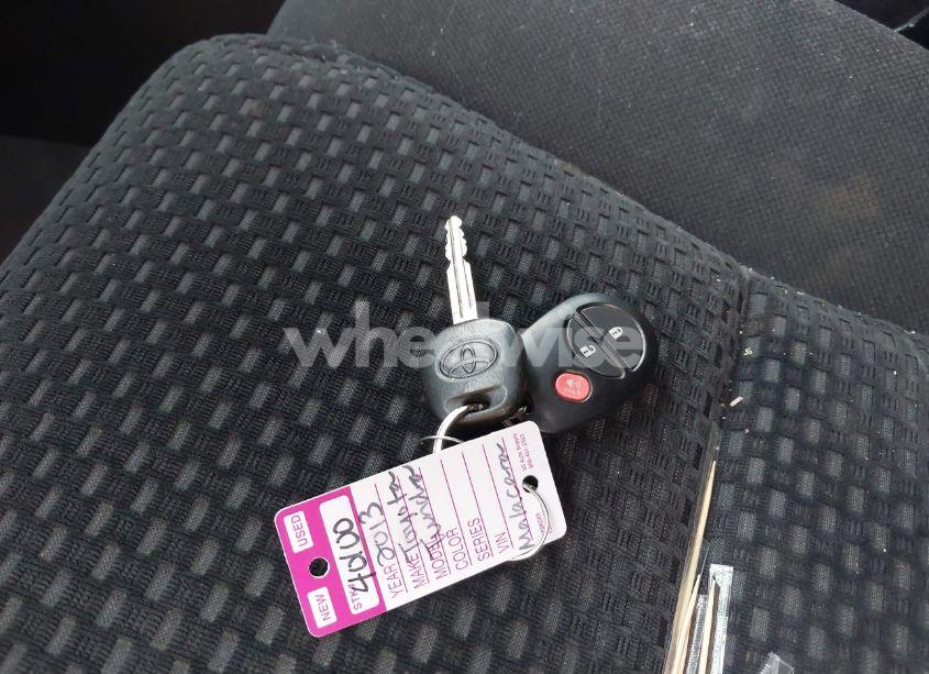 Photo 11 of 2013 Toyota Tundra GRADE 4.6L V8 (VIN 5TFDM5F12DX046252)