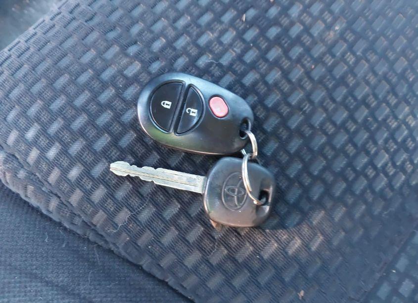 Photo 11 of 2011 Toyota Tundra GRADE 4.6L V8 (VIN 5TFDM5F13BX017615)