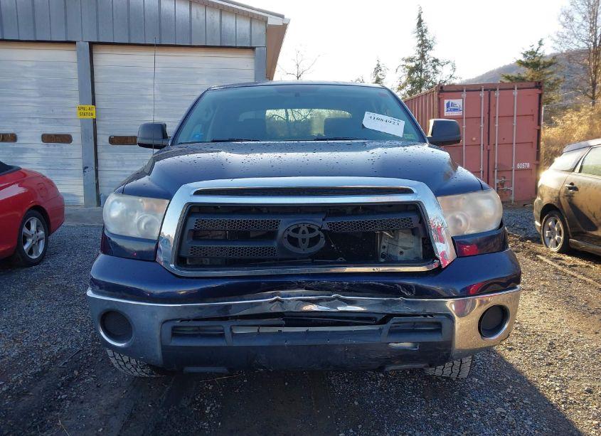 Photo 13 of 2011 Toyota Tundra GRADE 4.6L V8 (VIN 5TFDM5F13BX017615)