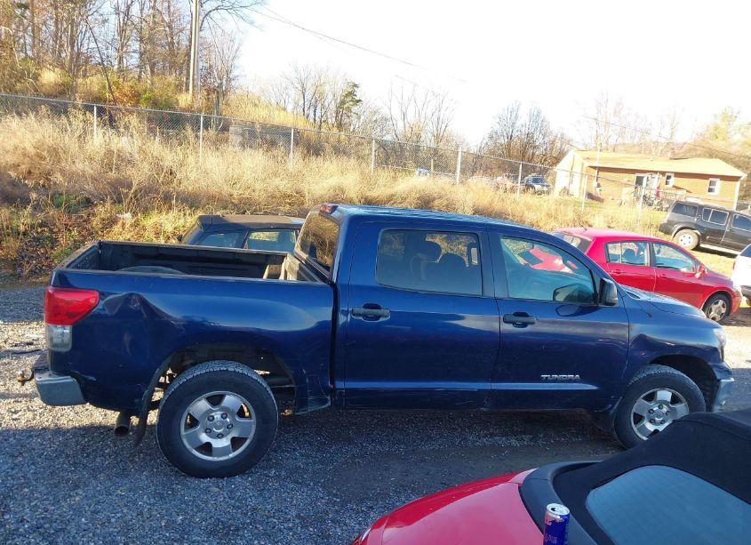 Photo 14 of 2011 Toyota Tundra GRADE 4.6L V8 (VIN 5TFDM5F13BX017615)