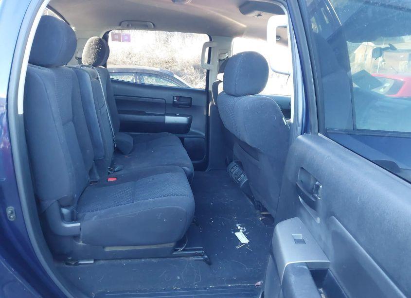 Photo 8 of 2011 Toyota Tundra GRADE 4.6L V8 (VIN 5TFDM5F13BX017615)