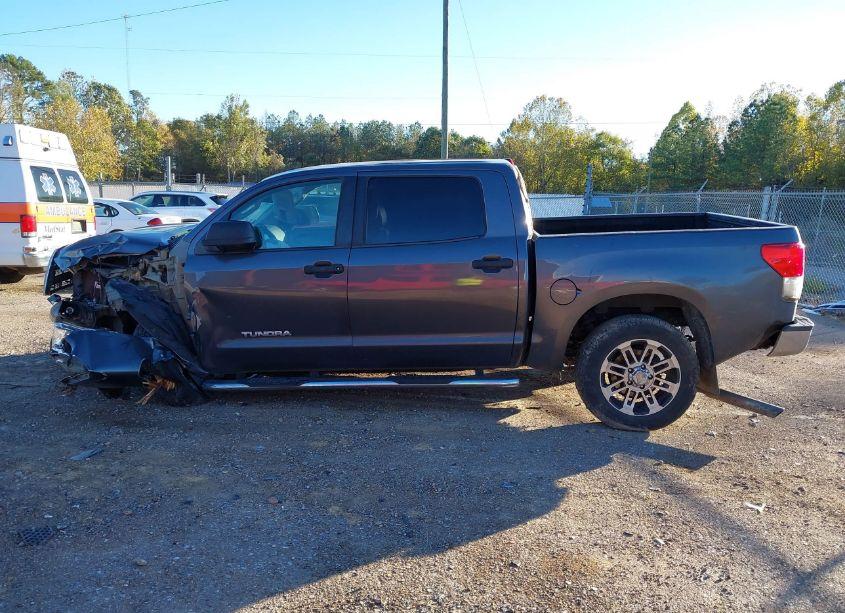 Photo 15 of 2013 Toyota Tundra GRADE 4.6L V8 (VIN 5TFDM5F15DX045533)